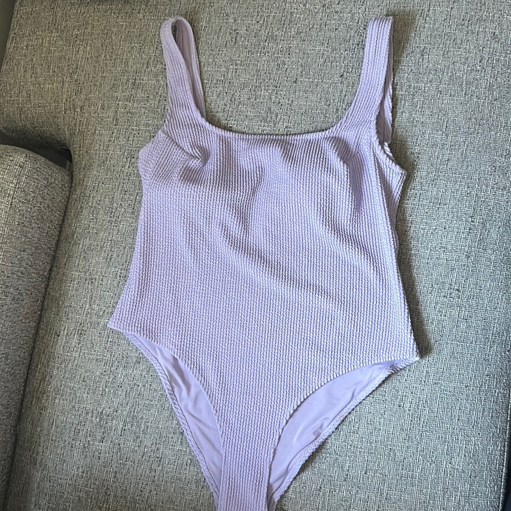 H&M ribbed bathing suite - size medium